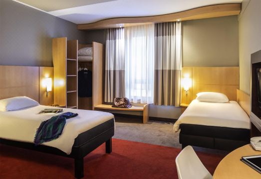 이비스 호텔 브뤼셀 센터 가르 뒤 미디의 객실 내부