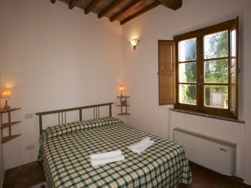 Tuscan Hilltop Farm Stay