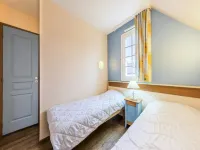 4 Room House 8 People Selection