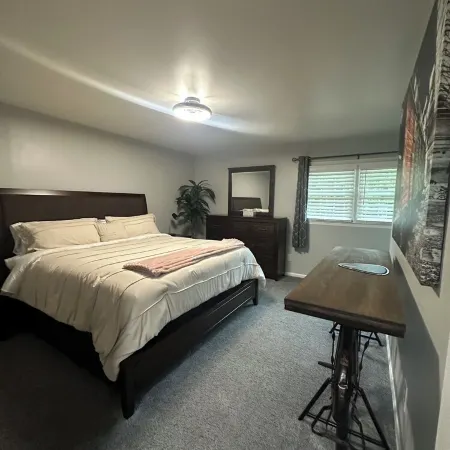 Newly renovated home away from home downtown High Point.