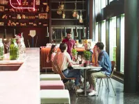 25Hours Hotel Zurich West - bar