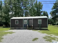 Fisherman’s cabin 2 miles from the water