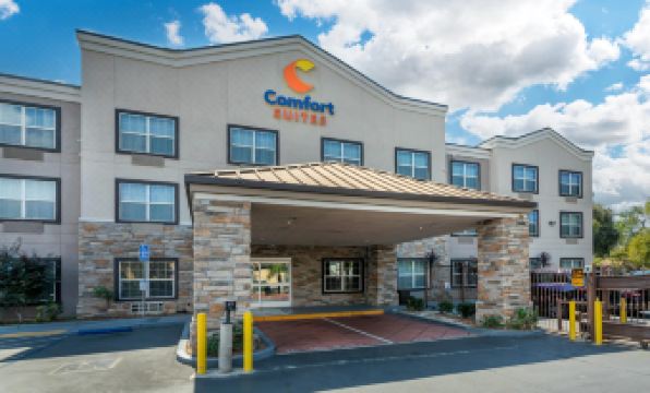 Comfort Suites Downtown Sacramento