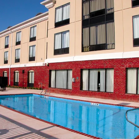 Holiday Inn Express & Suites TUPELO by IHG