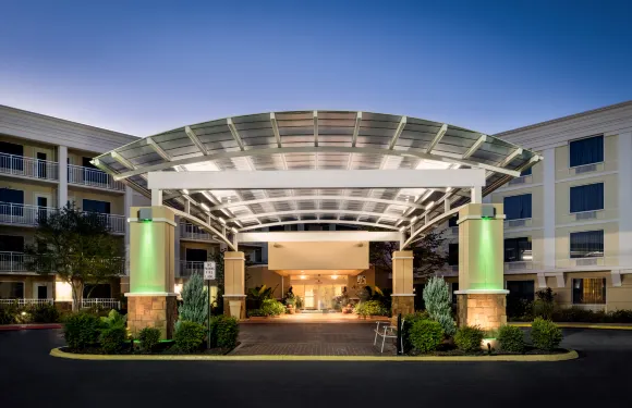 Holiday Inn & Suites 亞特蘭大機場北