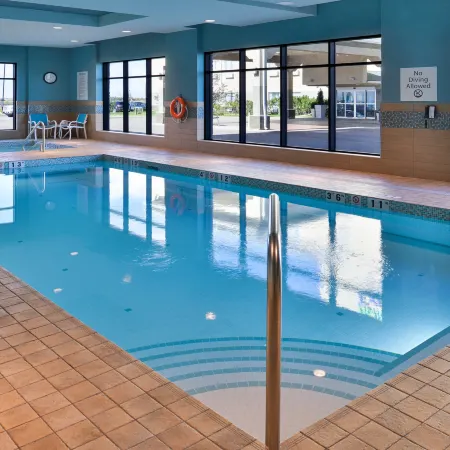 Holiday Inn & Suites EDMONTON ARPT - CONFERENCE CTR by IHG