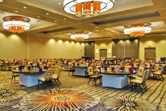 ダブルツリー バイ ヒルトン レディング