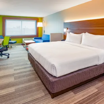Holiday Inn Express & Suites DES MOINES DOWNTOWN by IHG Hotels near State Historical Building