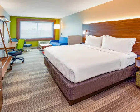 Holiday Inn Express & Suites DES MOINES DOWNTOWN by IHG Hotels in Des Moines