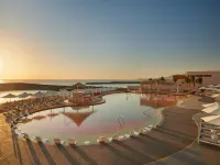 Fairmont Fujairah Beach Resort - Pools