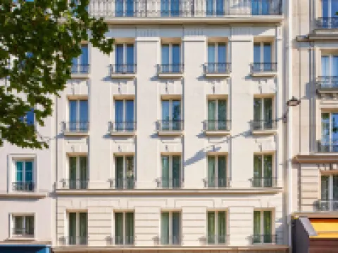Mercure Paris Butte Montmartre Basilique Hotels near La Cigale