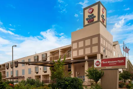 Best Western Plus Rockwall Inn  Suites