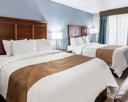 ファラガット イン & スイーツ ファラガットのホテル