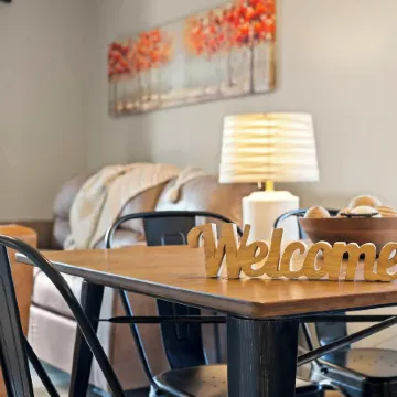 Silver Lake Hideaway Chic 2 Bdr, Dog Friendly!