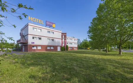 Hôtel Cerise Auxerre Отели в г. Шамле