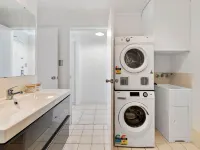 Luxury East Perth - Sleeps 2 - Superior Wifi Hotels in East Perth