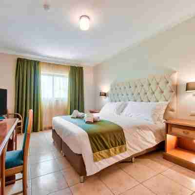 Villa Gardenia - 5 Bedroom Holiday Villa with Pool Rooms