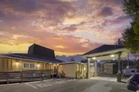 Best Western Pier Point Inn Hotels near Sand Master Park - Sandboarding & Store