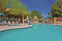 La Quinta Inn & Suites by Wyndham Tucson Airport