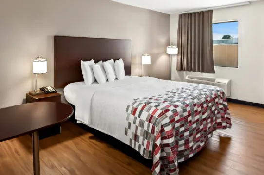 Red Roof Inn Muscle Shoals