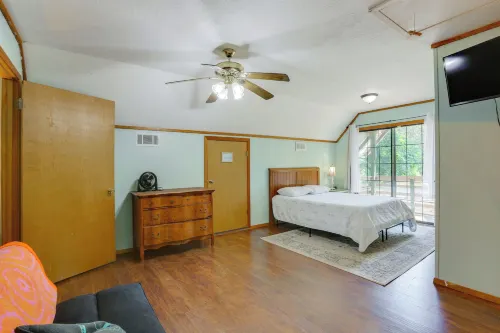 Wraparound Porch: Toledo Bend Reservoir Retreat! - Wifi