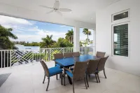 Bayfront Luxury – 5Br, Heated Saltwater Pool, Spa, Gulf Access & Walk to Beach