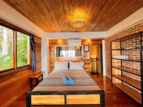 Fantasy Lodge Hotels in Samboan