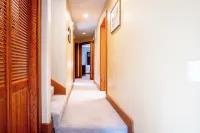 Creekside on Quigley - 3BD Private Home on Trails + Hot Tub