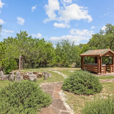 Sistercreek Ranch - First Cabin 2 Bedroom Cabin
