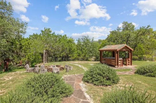 Sistercreek Ranch - First Cabin 2 Bedroom Cabin