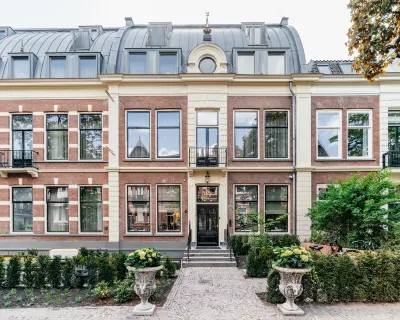 Malie House Hotels near Elvi