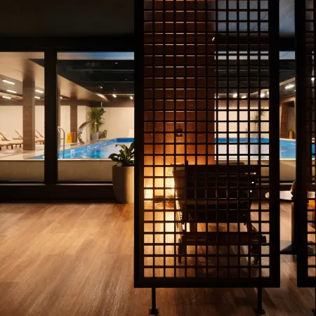 The Grandeur Hotel