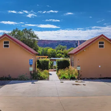 Willow Street Cottages