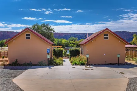 Willow Street Cottages