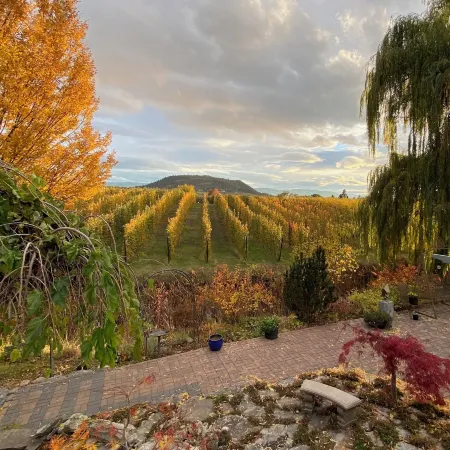 Blackbird Glen Bed and Breakfast, Glenmore, Kelowna, BC