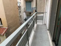 Academy's Modern Apartments by Athens Urban Retreat 凱萊劇院附近的飯店