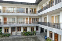 Urbanview Code Riverstay Yogyakarta