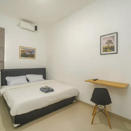 Shini Guest House