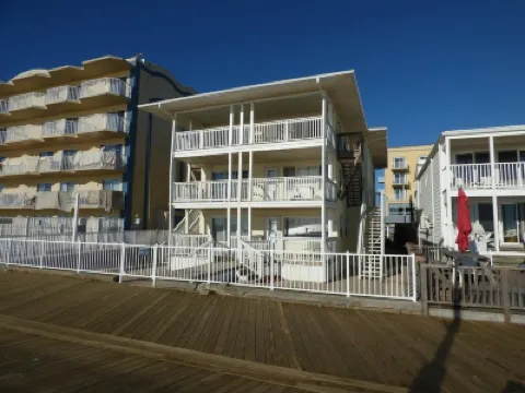 Alameda 5 Condo Hotels in 