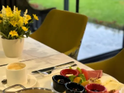Gardenmode Airport Hotel
