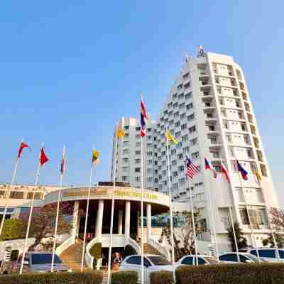 โรงแรมทองธารินทร์ Hotel Exterior