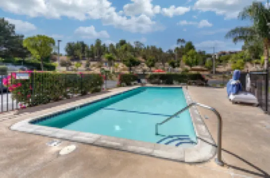 Comfort Suites Near Six Flags Magic Mountain Hotels in Stevenson Ranch