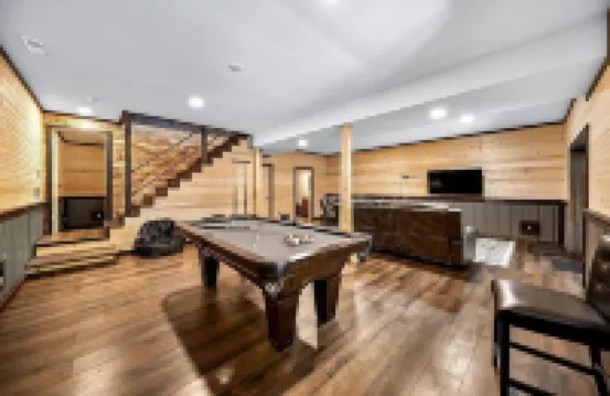 Last Minute&Early Bird Discounts! Beautiful Cabin on 20 Acres in Hocking Hills