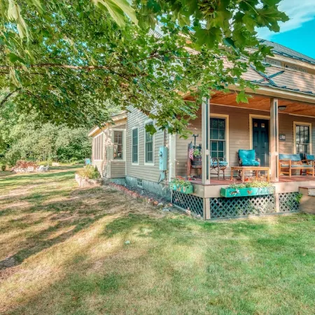 4BR Bartlett. Near Attitash & Saco River. Sleeps 10+