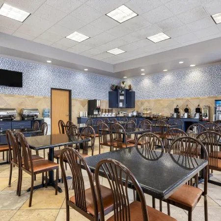 AmericInn by Wyndham Aberdeen Event Center