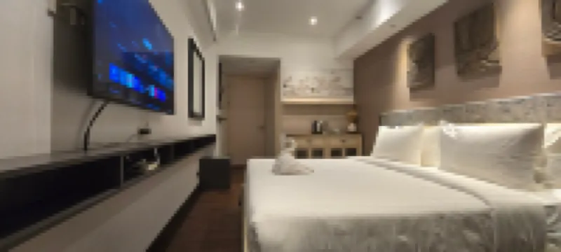 Ayane with KING size bed @ benson