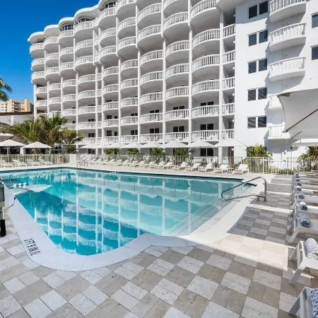 Beachcomber Resort & Club