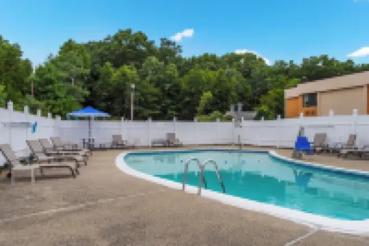 All Seasons Inn & Suites Smithfield Providence