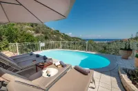 Villa Elpida