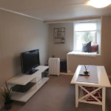 Cosy Living Room, Bedroom and Bathroom and Kitchen Area Hoteles en 